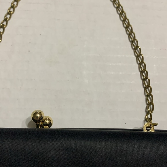 THE LITTLE BLACK BAG … - Picture 3 of 4